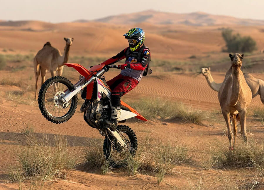 8-dirt-bike-adventure-trails-off-road-tracks-uae-al-badayer-big-red